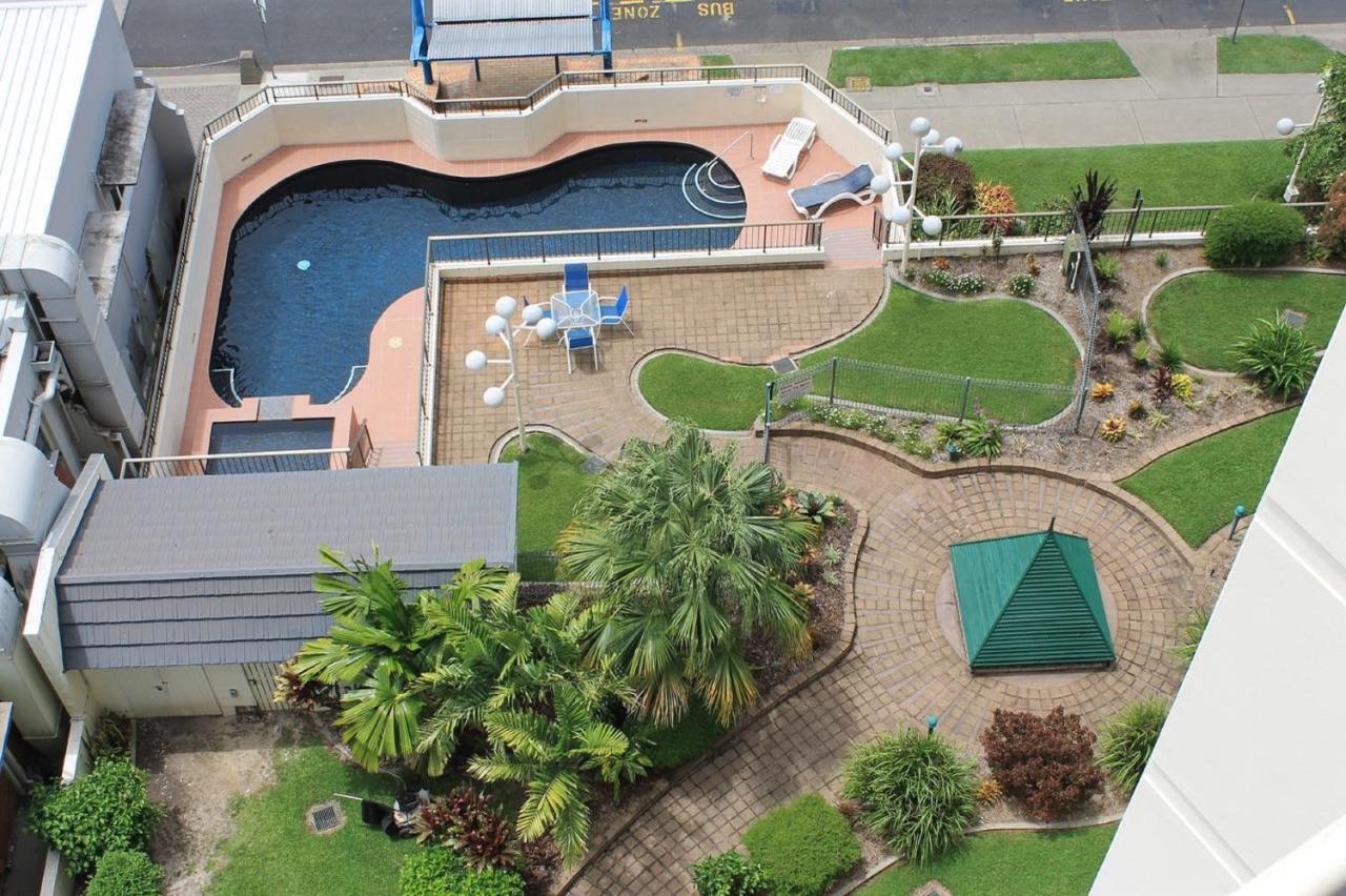 Cairns Ocean View Apartment In Aquarius Exterior photo